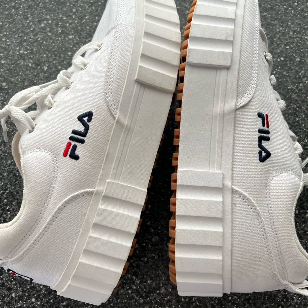 Fila Classic White Sneakers with Brown Sole
